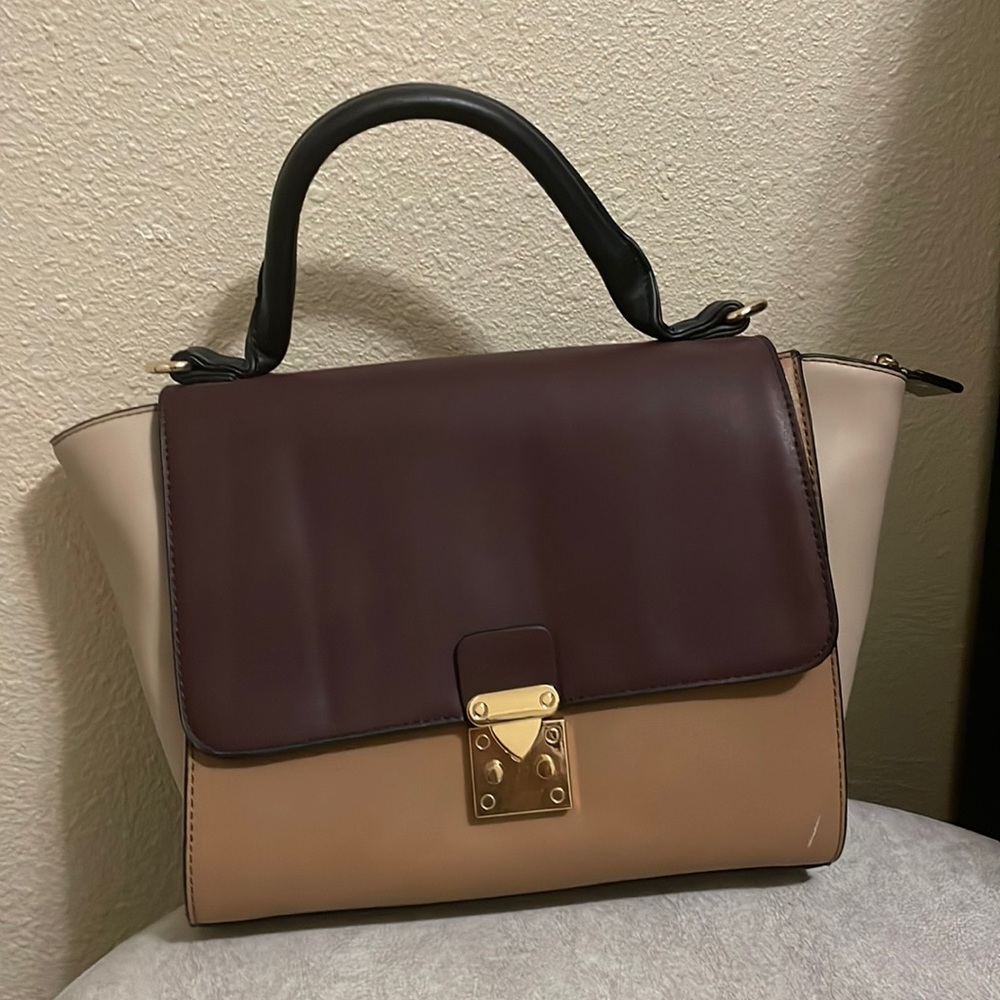 Handbag, never used.